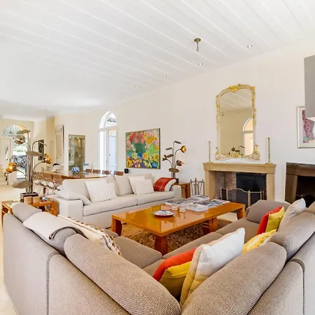 Kronos Estate Lefkada - 5 Star Luxury Микрос-Гиалос