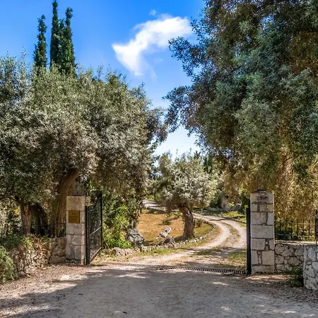 Вилла Kronos Estate Lefkada - 5 Star Luxury