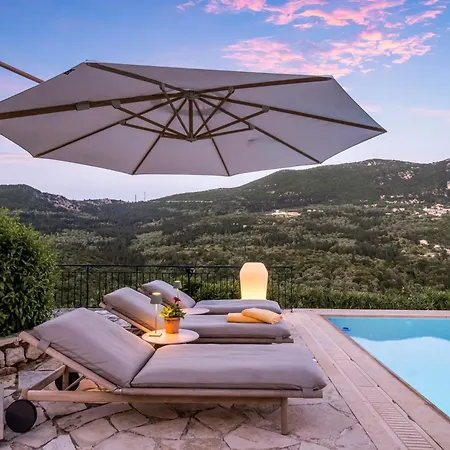 Kronos Estate Lefkada - 5 Star Luxury * Микрос-Гиалос
