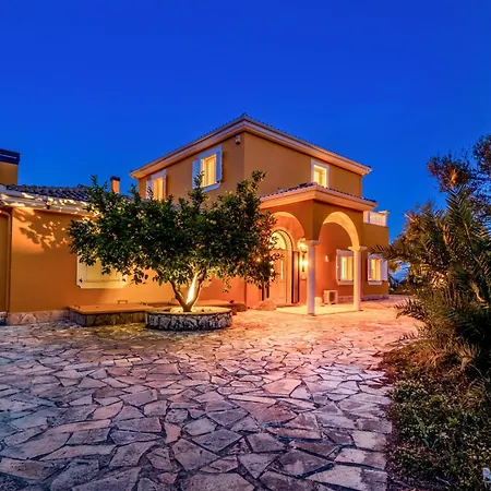 Villa Kronos Estate Lefkada - 5 Star Luxury